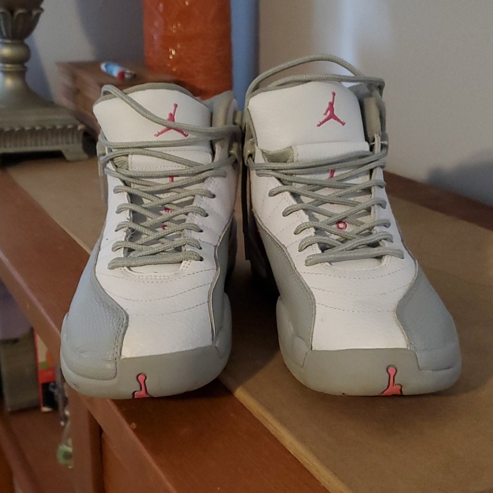 Women's 12s